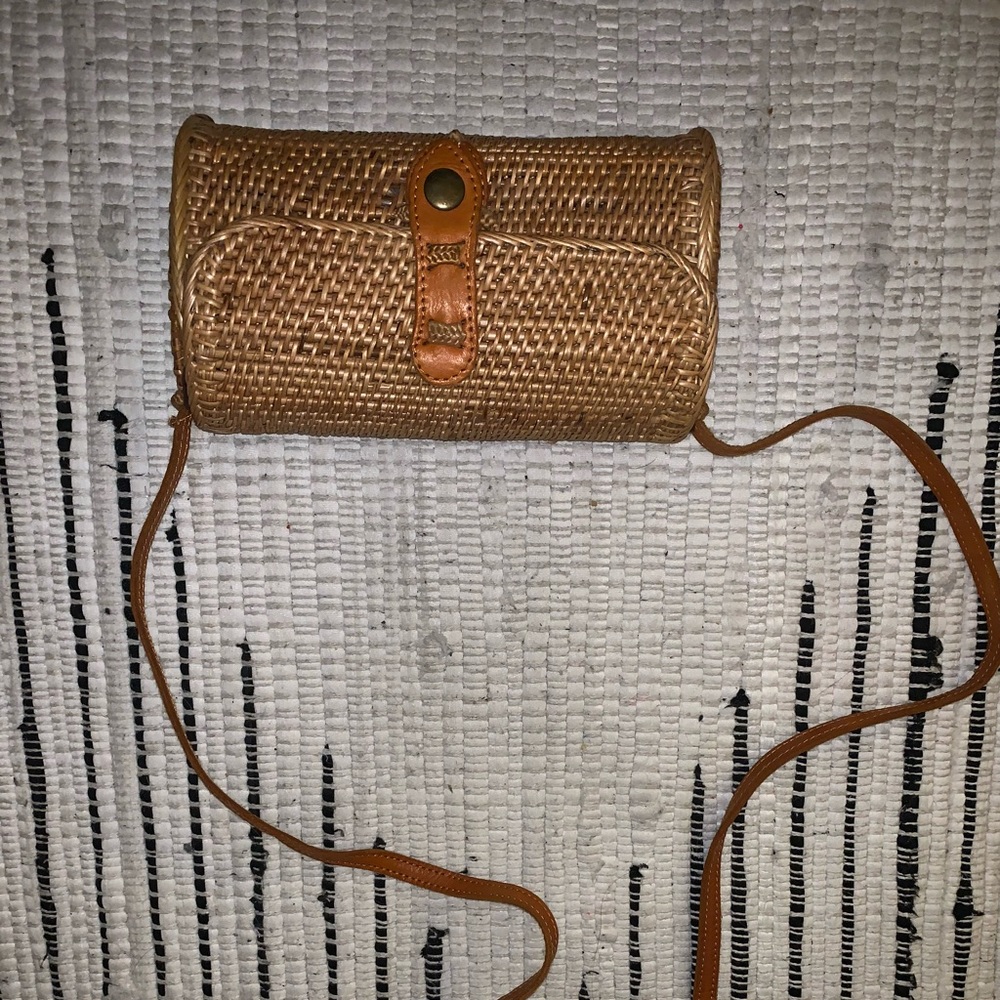 Straw rattan bag